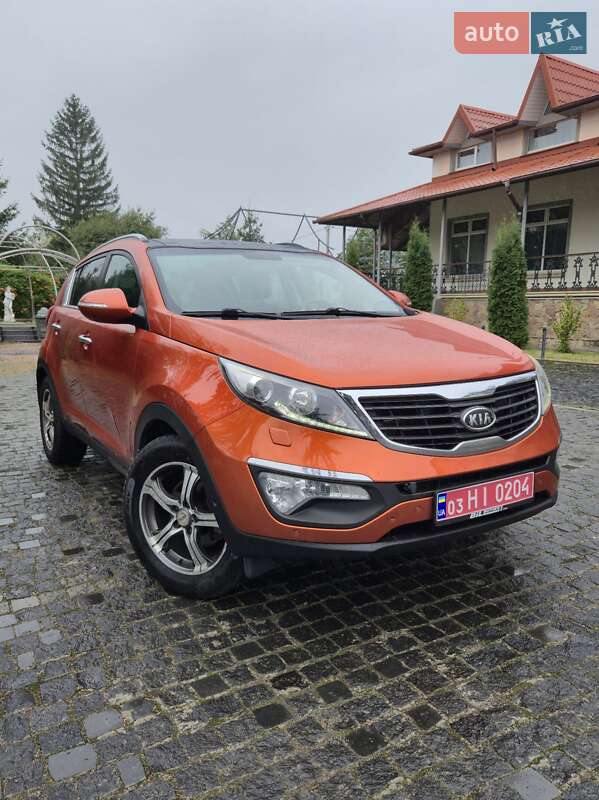 Позашляховик / Кросовер Kia Sportage 2012 в Золочеві