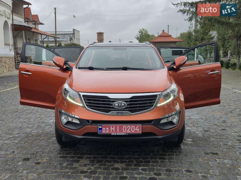 Позашляховик / Кросовер Kia Sportage 2012 в Золочеві