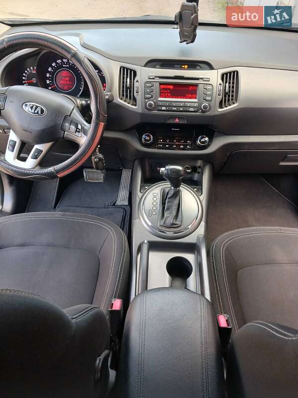 Внедорожник / Кроссовер Kia Sportage 2012 в Харькове