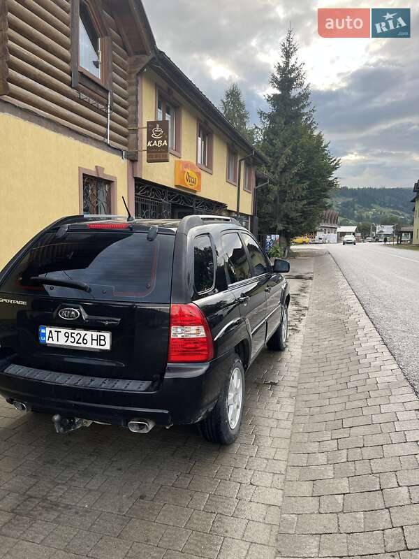 Внедорожник / Кроссовер Kia Sportage 2006 в Верховине