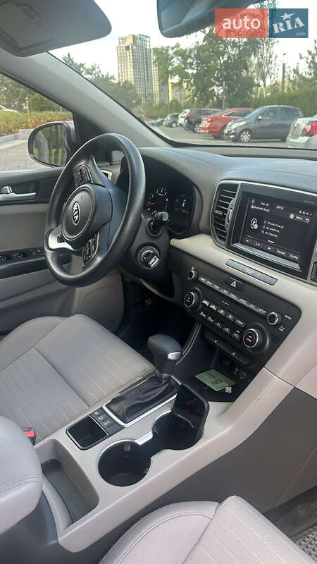 Внедорожник / Кроссовер Kia Sportage 2016 в Днепре