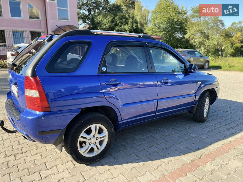 Позашляховик / Кросовер Kia Sportage 2005 в Городенці