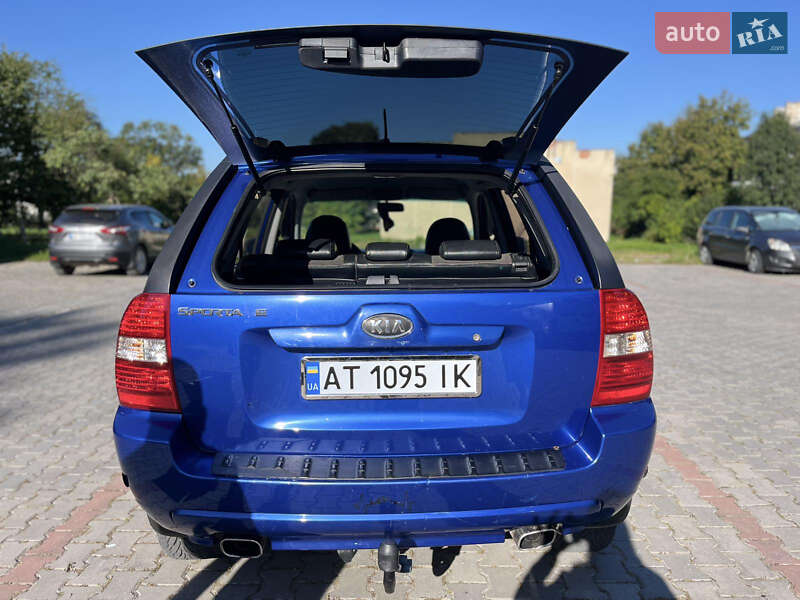 Позашляховик / Кросовер Kia Sportage 2005 в Городенці