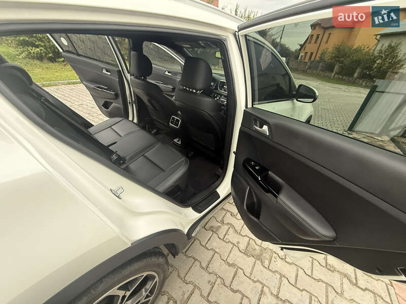 Внедорожник / Кроссовер Kia Sportage 2020 в Тернополе