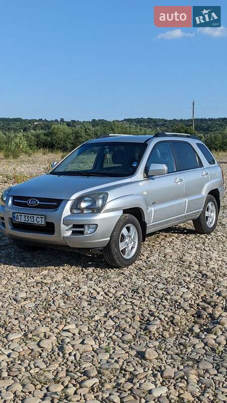 Внедорожник / Кроссовер Kia Sportage 2007 в Калуше