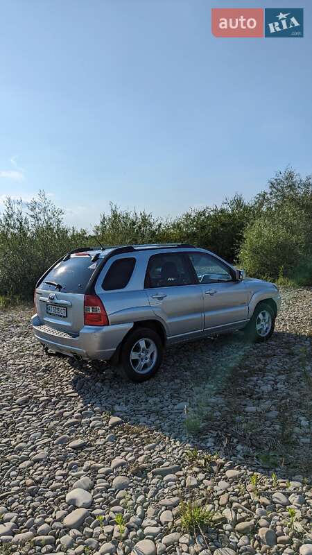Внедорожник / Кроссовер Kia Sportage 2007 в Калуше