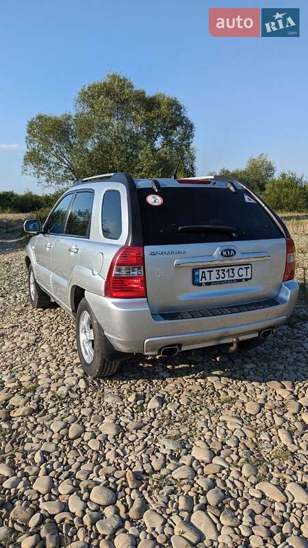 Внедорожник / Кроссовер Kia Sportage 2007 в Калуше