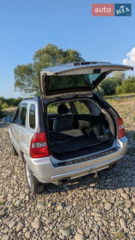 Внедорожник / Кроссовер Kia Sportage 2007 в Калуше