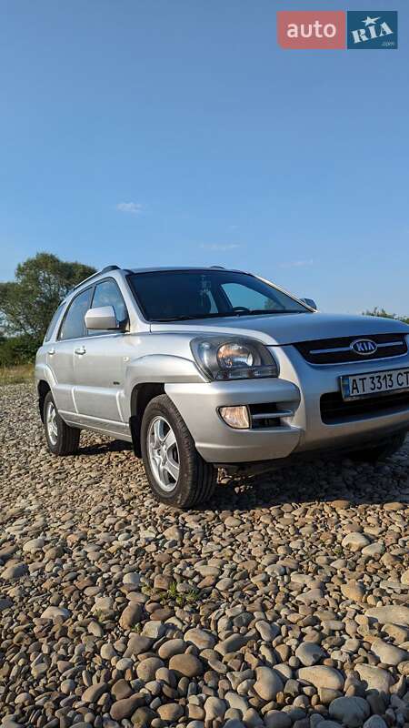 Внедорожник / Кроссовер Kia Sportage 2007 в Калуше