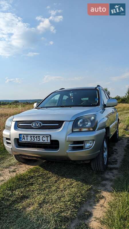 Внедорожник / Кроссовер Kia Sportage 2007 в Калуше
