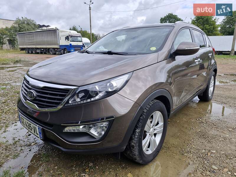 Внедорожник / Кроссовер Kia Sportage 2011 в Калуше