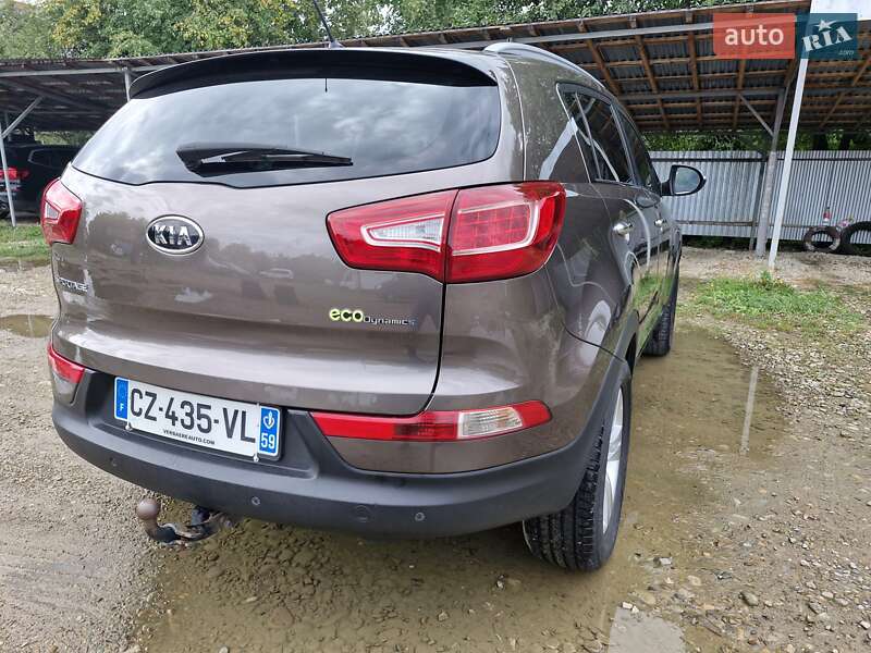 Внедорожник / Кроссовер Kia Sportage 2011 в Калуше