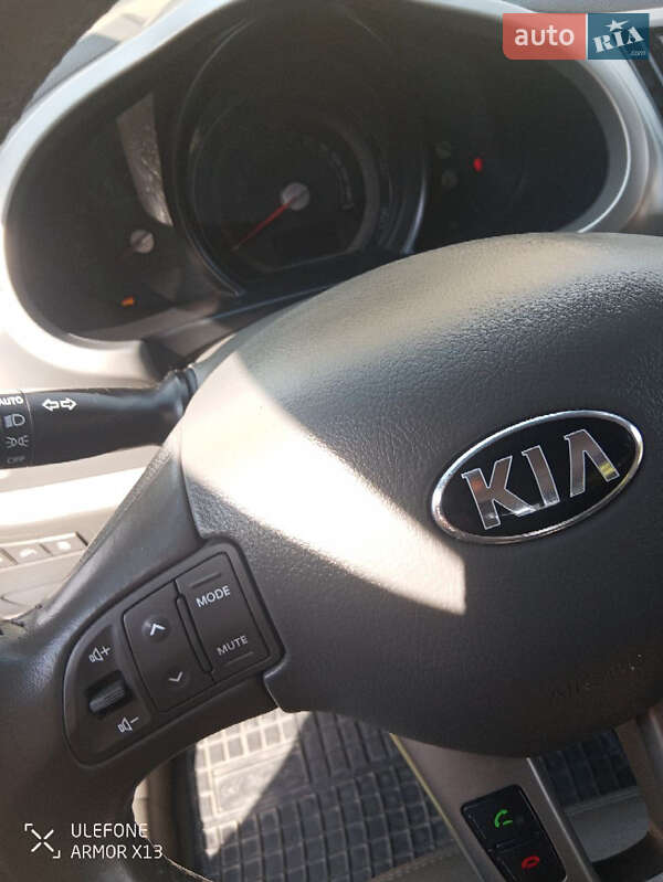 Внедорожник / Кроссовер Kia Sportage 2015 в Ивано-Франковске