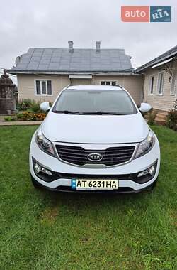 Внедорожник / Кроссовер Kia Sportage 2012 в Снятине