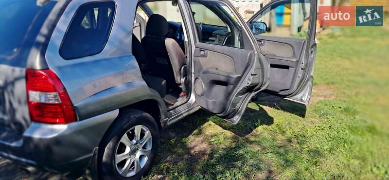 Внедорожник / Кроссовер Kia Sportage 2008 в Летичеве