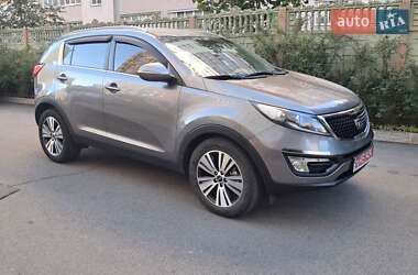 Позашляховик / Кросовер Kia Sportage 2015 в Києві