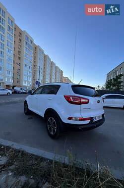 Внедорожник / Кроссовер Kia Sportage 2012 в 