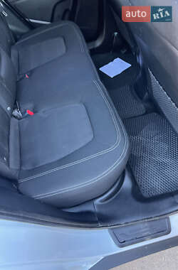 Внедорожник / Кроссовер Kia Sportage 2012 в 