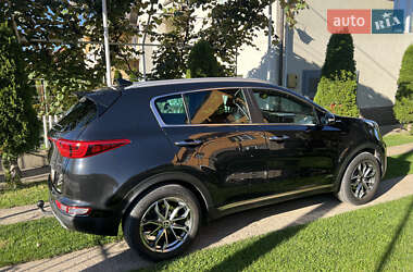 Внедорожник / Кроссовер Kia Sportage 2016 в Теребле