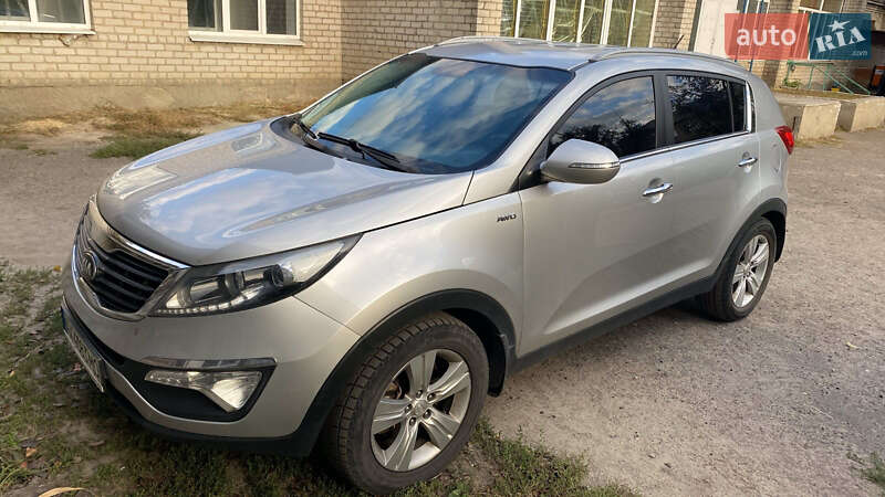 Внедорожник / Кроссовер Kia Sportage 2013 в Петропавловке