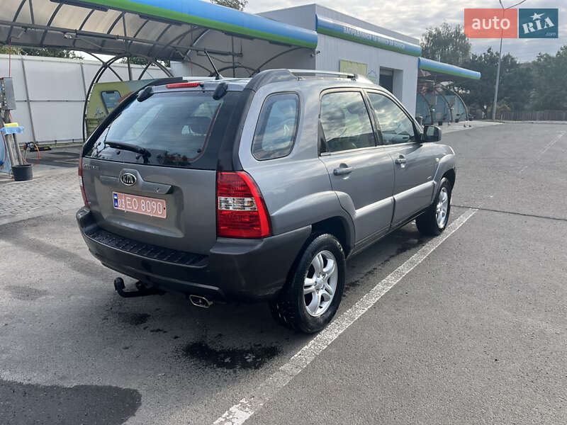 Позашляховик / Кросовер Kia Sportage 2006 в Лубнах