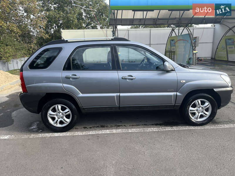 Позашляховик / Кросовер Kia Sportage 2006 в Лубнах