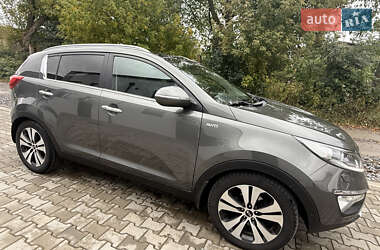 Внедорожник / Кроссовер Kia Sportage 2011 в Млинове