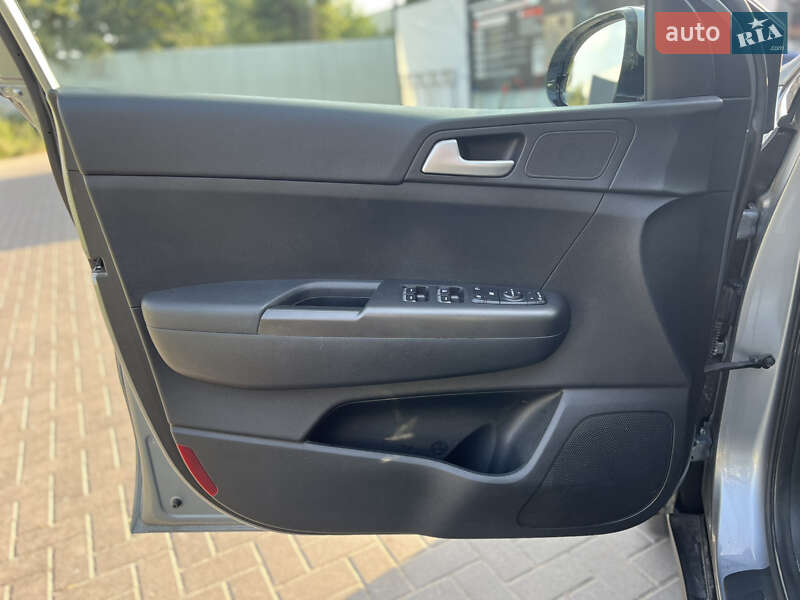 Позашляховик / Кросовер Kia Sportage 2019 в Львові