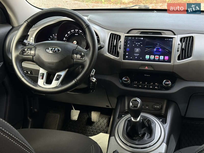 Внедорожник / Кроссовер Kia Sportage 2014 в Тячеве