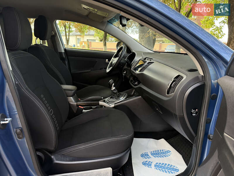 Внедорожник / Кроссовер Kia Sportage 2014 в Тячеве