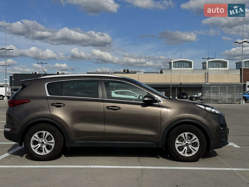 Внедорожник / Кроссовер Kia Sportage 2017 в Львове