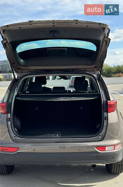 Внедорожник / Кроссовер Kia Sportage 2017 в Львове