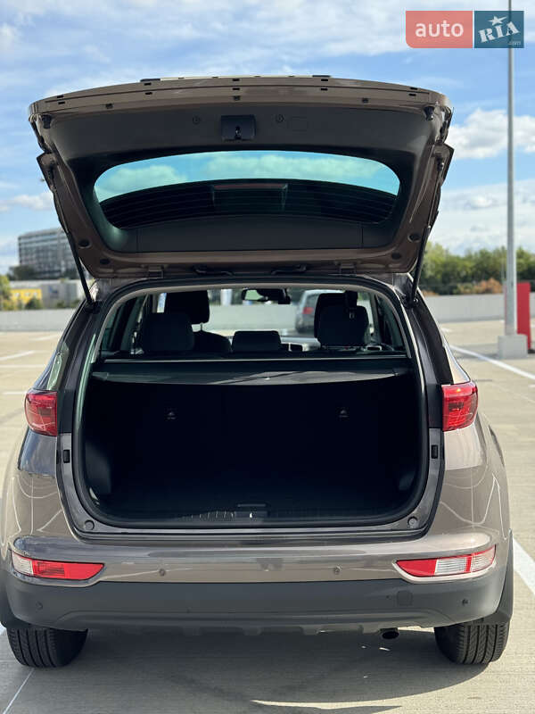 Внедорожник / Кроссовер Kia Sportage 2017 в Львове