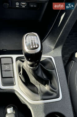 Внедорожник / Кроссовер Kia Sportage 2017 в Львове