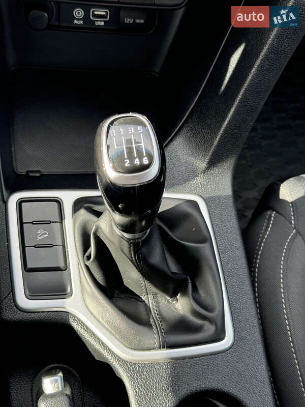 Внедорожник / Кроссовер Kia Sportage 2017 в Львове