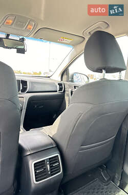 Внедорожник / Кроссовер Kia Sportage 2017 в Львове