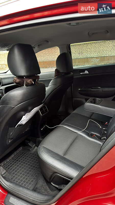 Внедорожник / Кроссовер Kia Sportage 2016 в Киеве