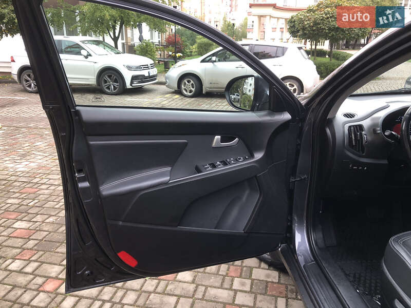 Внедорожник / Кроссовер Kia Sportage 2013 в Ивано-Франковске фото 10 Внедорожник / Кроссовер Kia Sportage 2013 в Ивано-Франковске