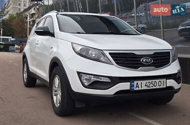 Внедорожник / Кроссовер Kia Sportage 2012 в Киеве