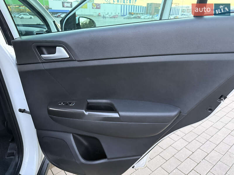 Внедорожник / Кроссовер Kia Sportage 2018 в Одессе