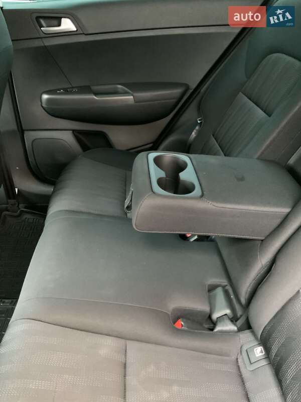 Позашляховик / Кросовер Kia Sportage 2021 в Києві