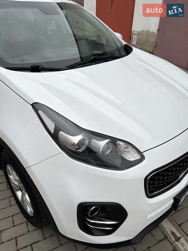 Позашляховик / Кросовер Kia Sportage 2016 в Луцьку фото 2 Позашляховик / Кросовер Kia Sportage 2016 в Луцьку