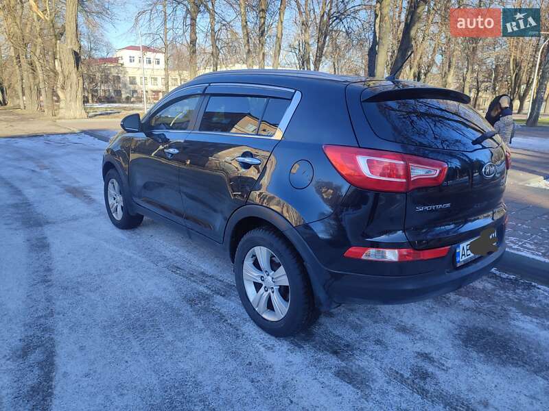 Внедорожник / Кроссовер Kia Sportage 2012 в Днепре