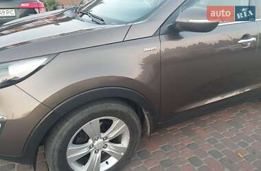 Внедорожник / Кроссовер Kia Sportage 2012 в Городке