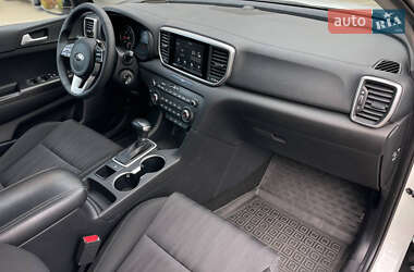 Позашляховик / Кросовер Kia Sportage 2019 в  фото 20 Позашляховик / Кросовер Kia Sportage 2019 в