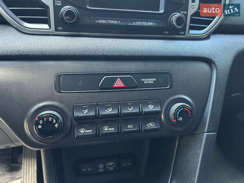 Позашляховик / Кросовер Kia Sportage 2016 в Одесі фото 28 Позашляховик / Кросовер Kia Sportage 2016 в Одесі