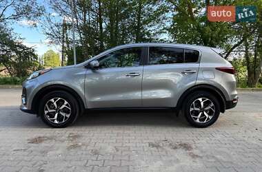 Позашляховик / Кросовер Kia Sportage 2021 в 