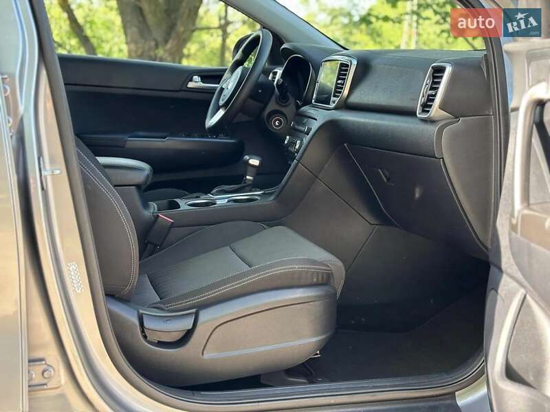 Позашляховик / Кросовер Kia Sportage 2021 в Києві фото 25 Позашляховик / Кросовер Kia Sportage 2021 в Києві