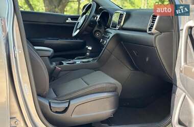 Позашляховик / Кросовер Kia Sportage 2021 в 