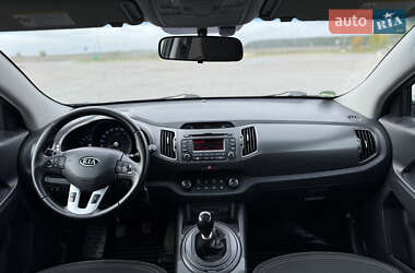 Позашляховик / Кросовер Kia Sportage 2012 в 